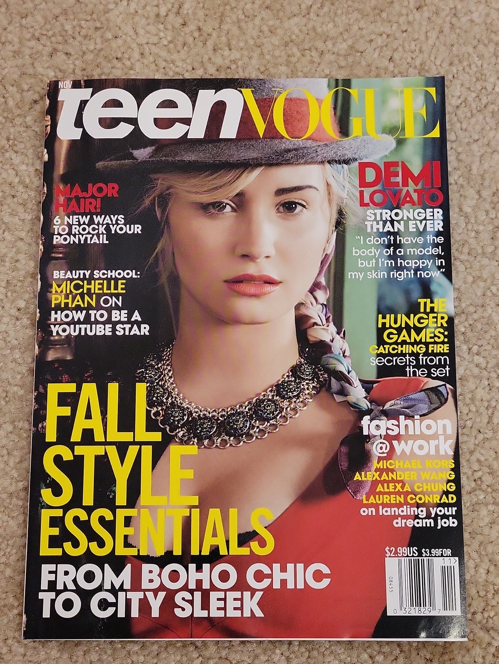 RARE Like New Teen Vogue November 2013 Magazine